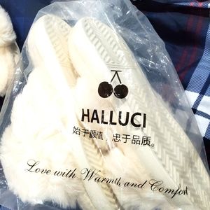 NWT SLIPPERS cream colored